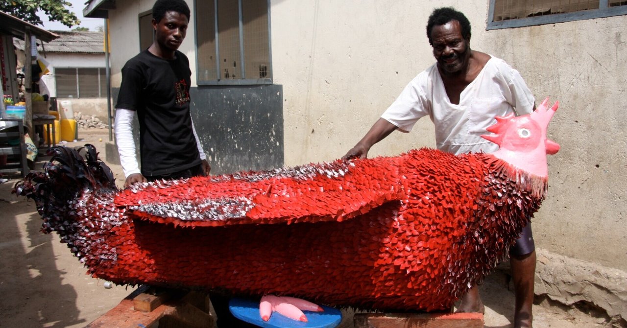 アタオコのど派手な棺(アウトサイダーアート)