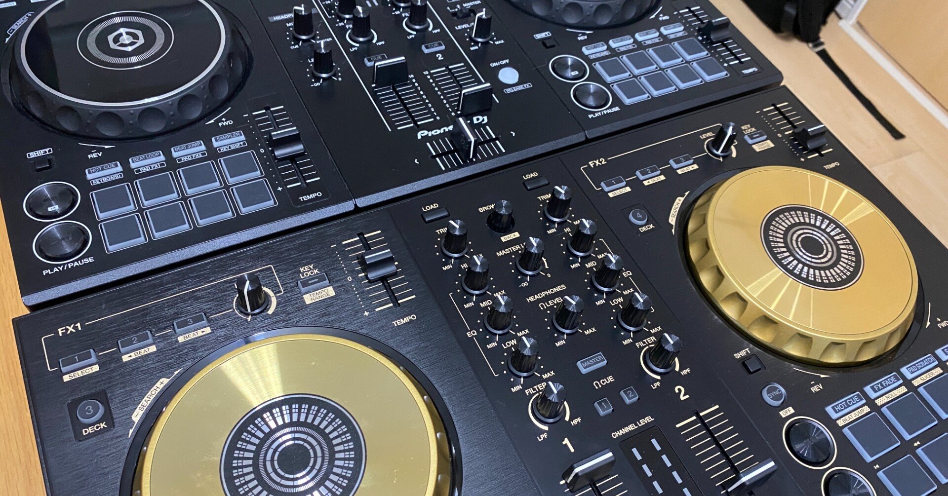 Djの始め方 必要な機材を揃えよう Djコントローラー編 喫茶木の実 Note Djの始め方 必要な機材を揃えよう Djコントローラー編 喫茶木の実 Note
