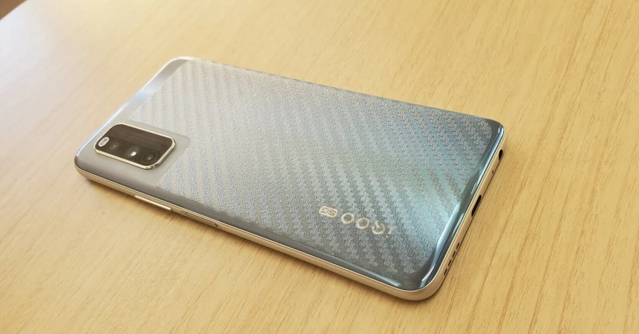 vivo IQOO Z1 antutu51万＋リフレッシュレートの最強コスパスマホ 