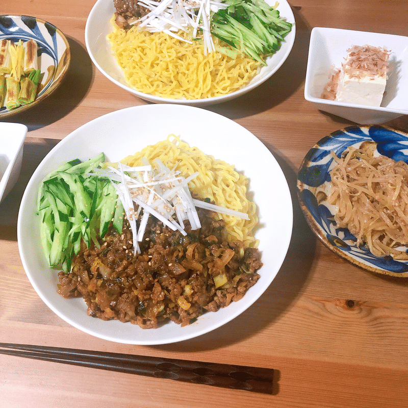 餃子のタネをリメイクしたら 幸せのジャージャー麺ができた さや 食と身体 Note