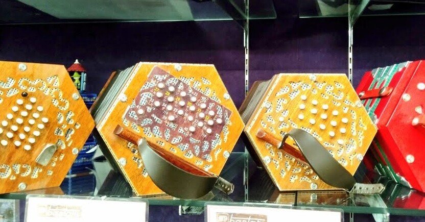 谷口楽器で通常取り扱っているコンサーティーナの種類｜アコーディオン横丁