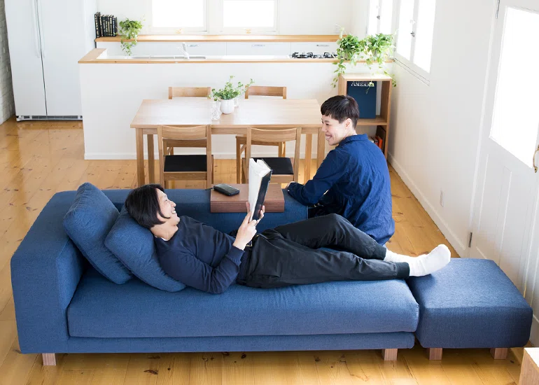 ついに見つけた!暮らしに「ちょうど良い」ソファ|NOYES (ノイエス) ついに見つけた!暮らしに「ちょうど良い」ソファ|NOYES (ノイエス)