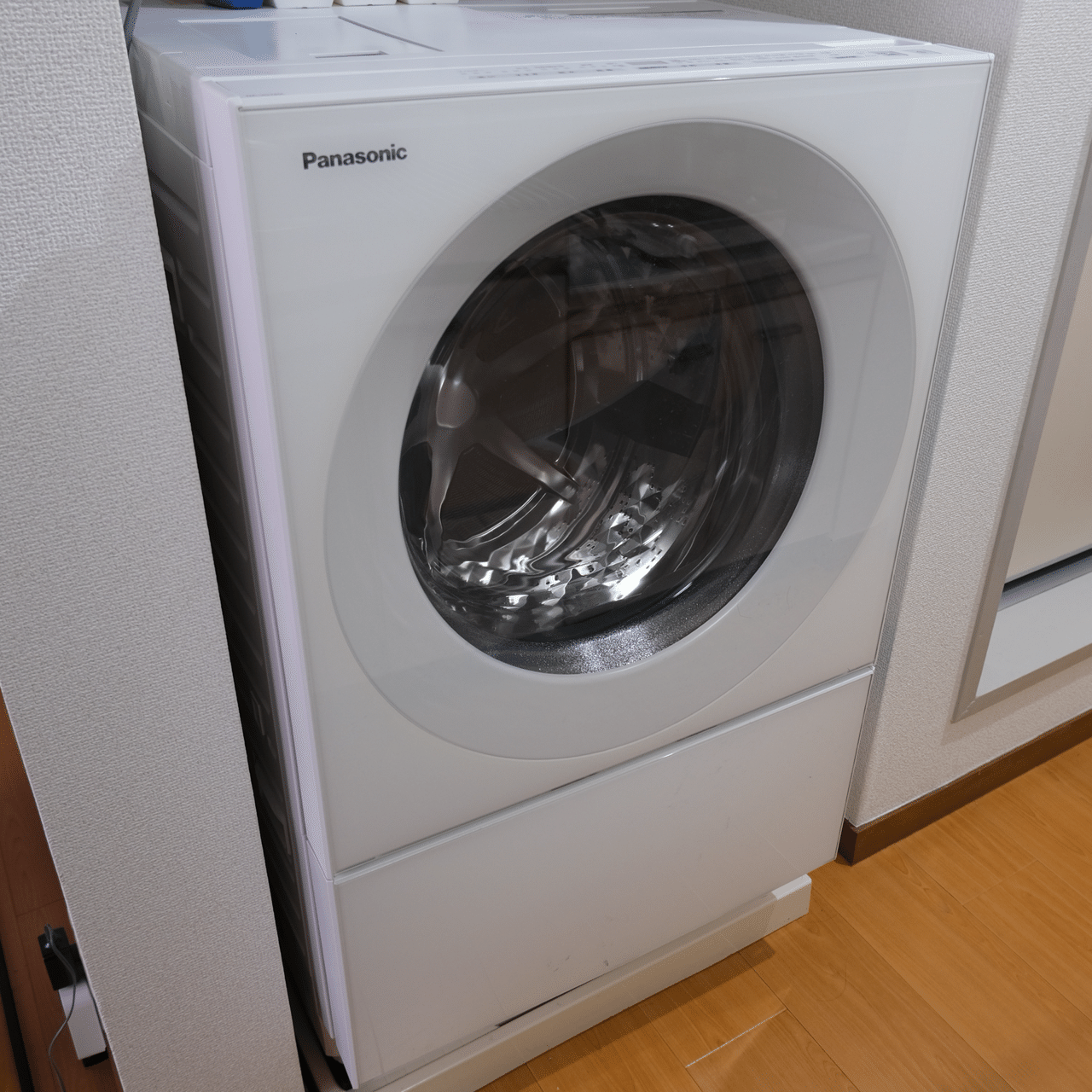 揺れるホワイトドラム｜ドラム式洗濯機レビュー｜せいん