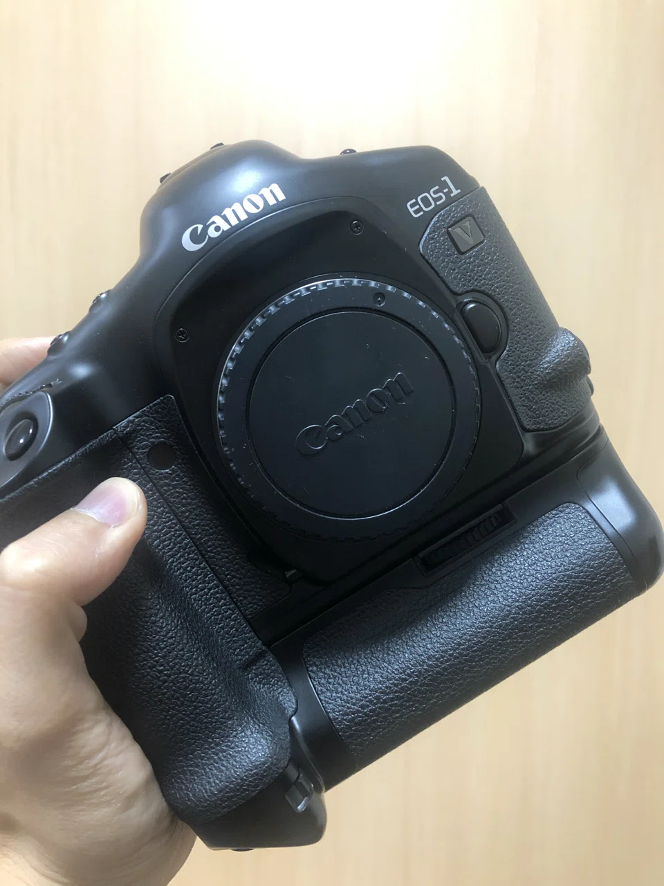 Vol.01 憧れのEOS-1vを手にして。|緋色のHiro(写真を撮る人) Vol.01 憧れのEOS-1vを手にして。|緋色のHiro(写真を撮る人)