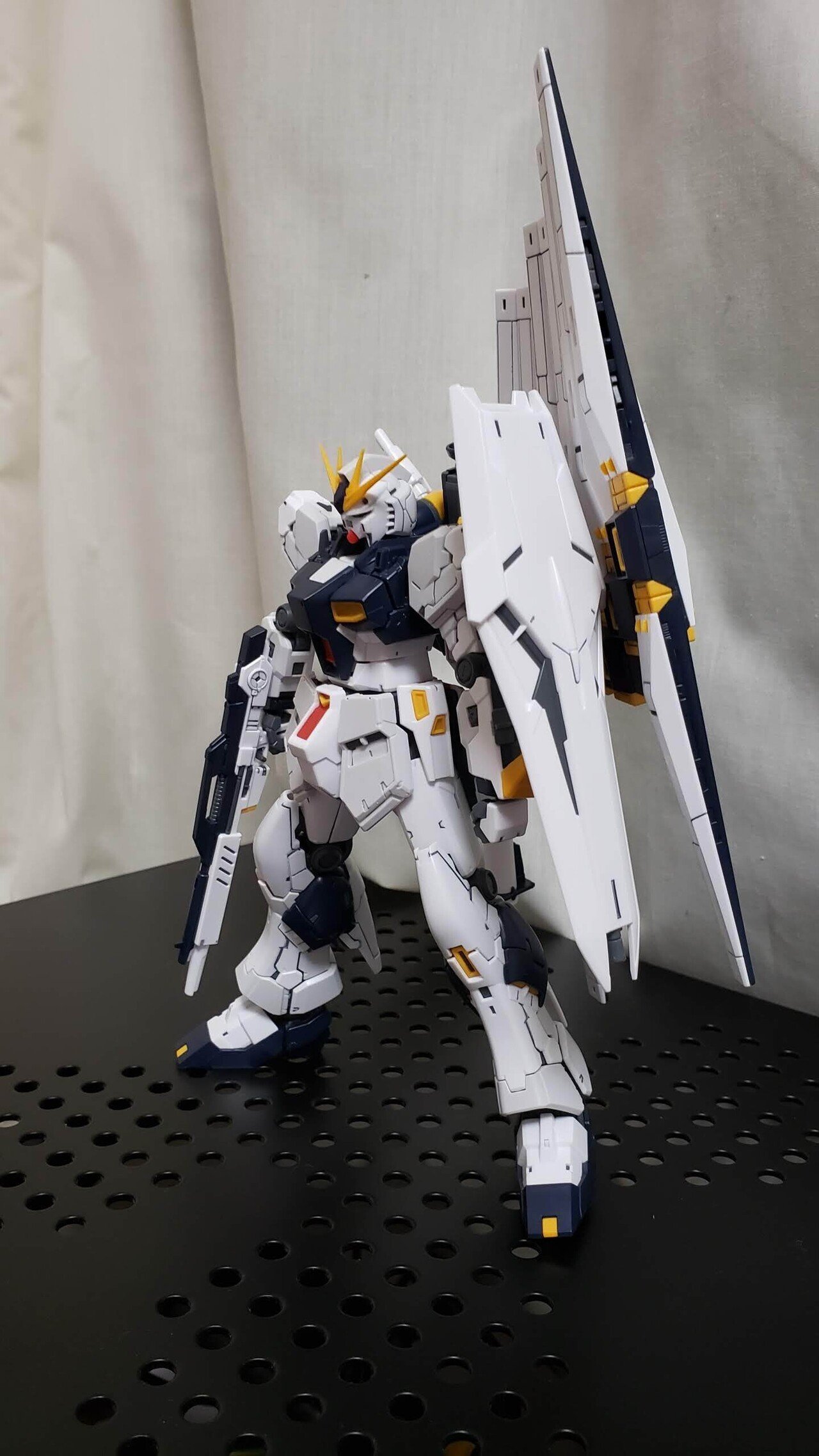 RG 1/144 RX-93 νガンダム制作日記②【スミ入れ】｜takoyaki_pa