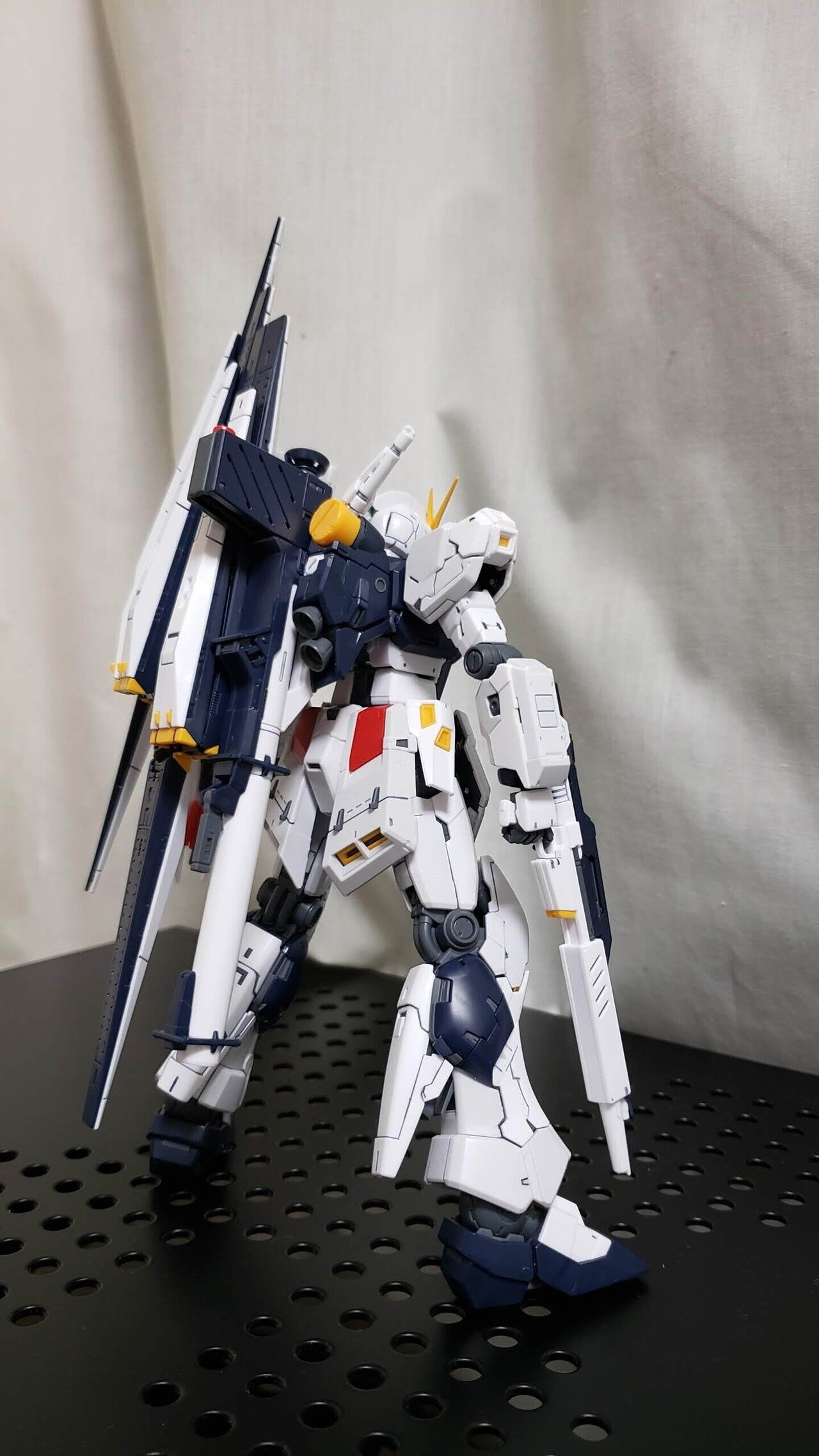 RG 1/144 RX-93 νガンダム制作日記②【スミ入れ】｜takoyaki_pa