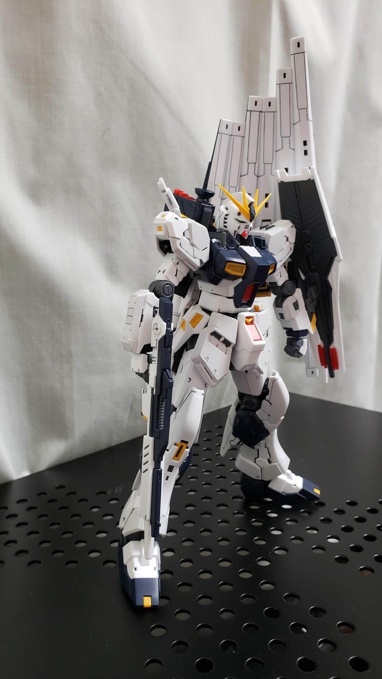 RG 1/144 RX-93 νガンダム制作日記②【スミ入れ】｜takoyaki_pa