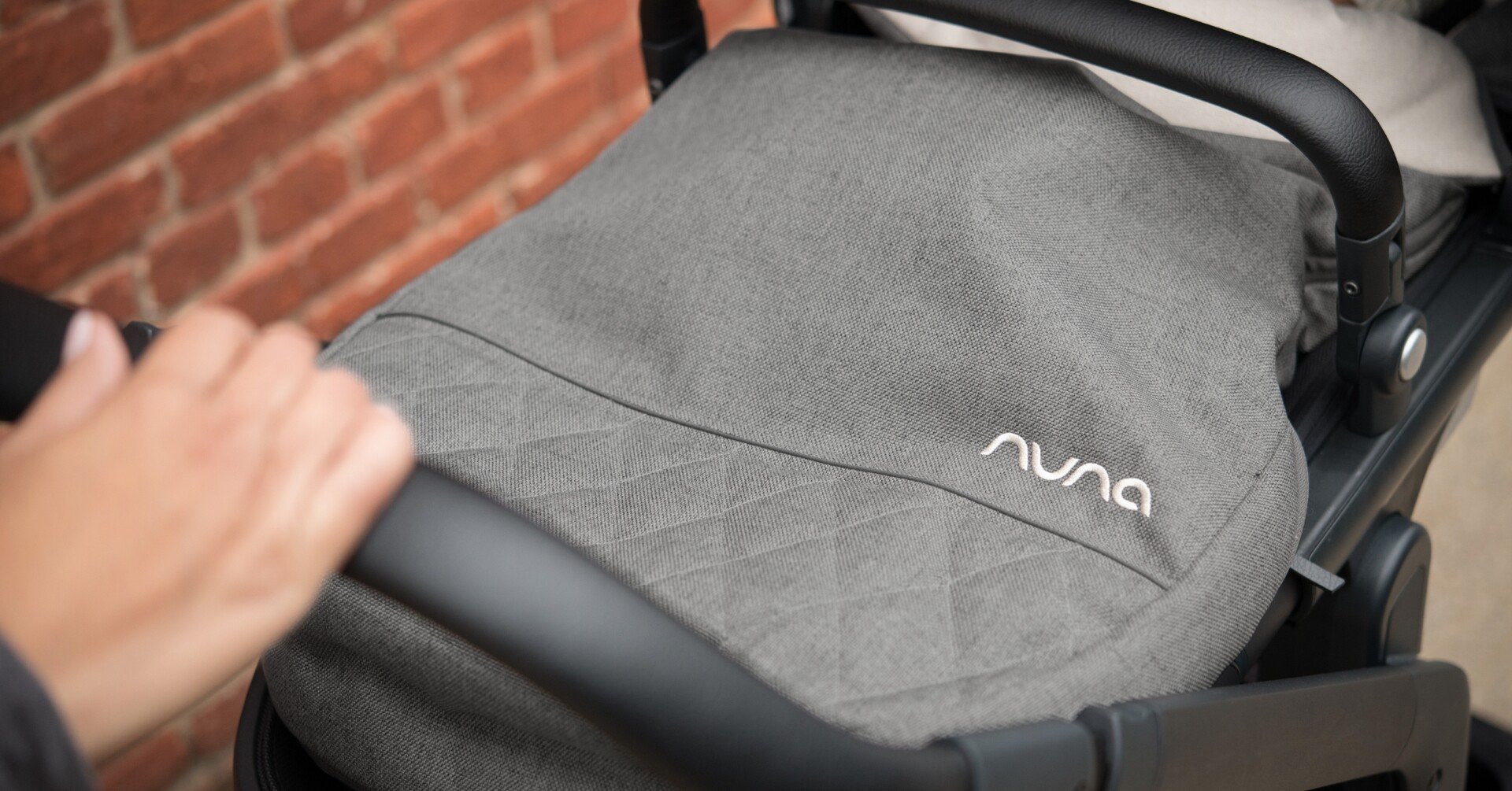 アイテム紹介】あったかフットマフ！｜nuna