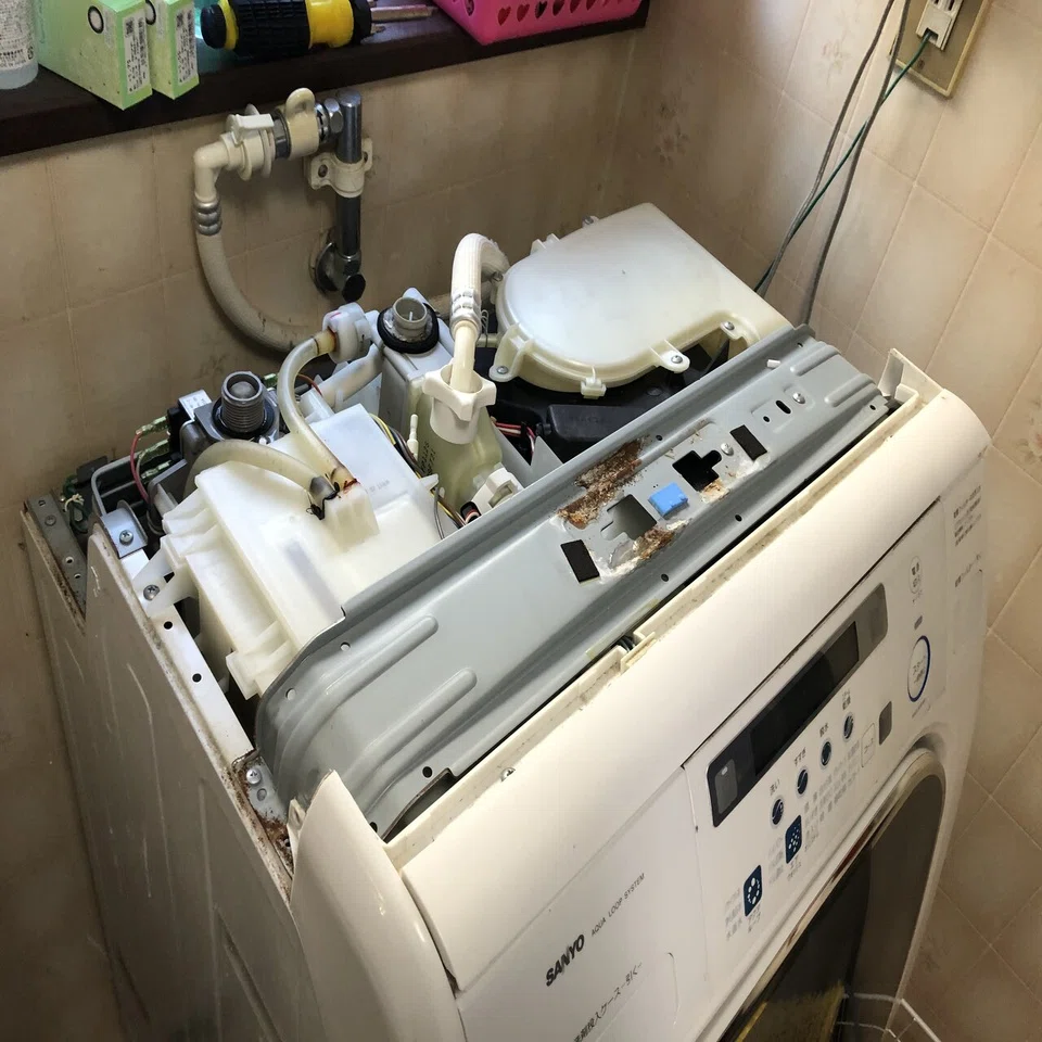 洗濯機【AWD-AQ2000 SANYO製】E11給水エラー修理｜ぐにゃお