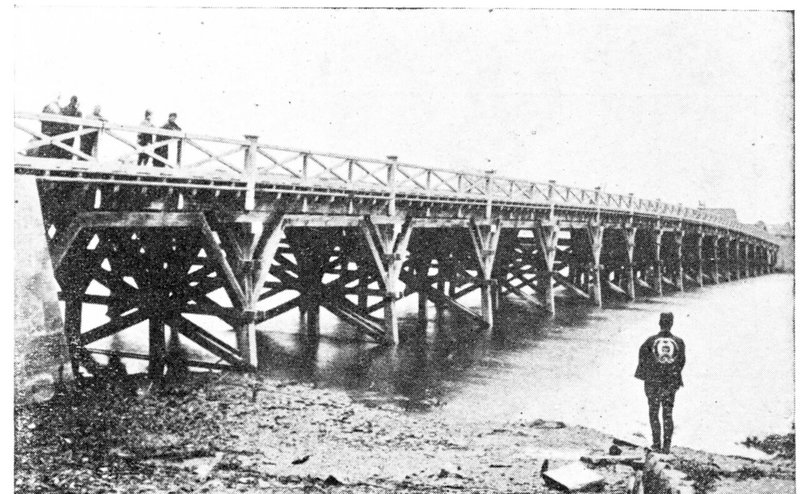 西洋式木橋の両国橋