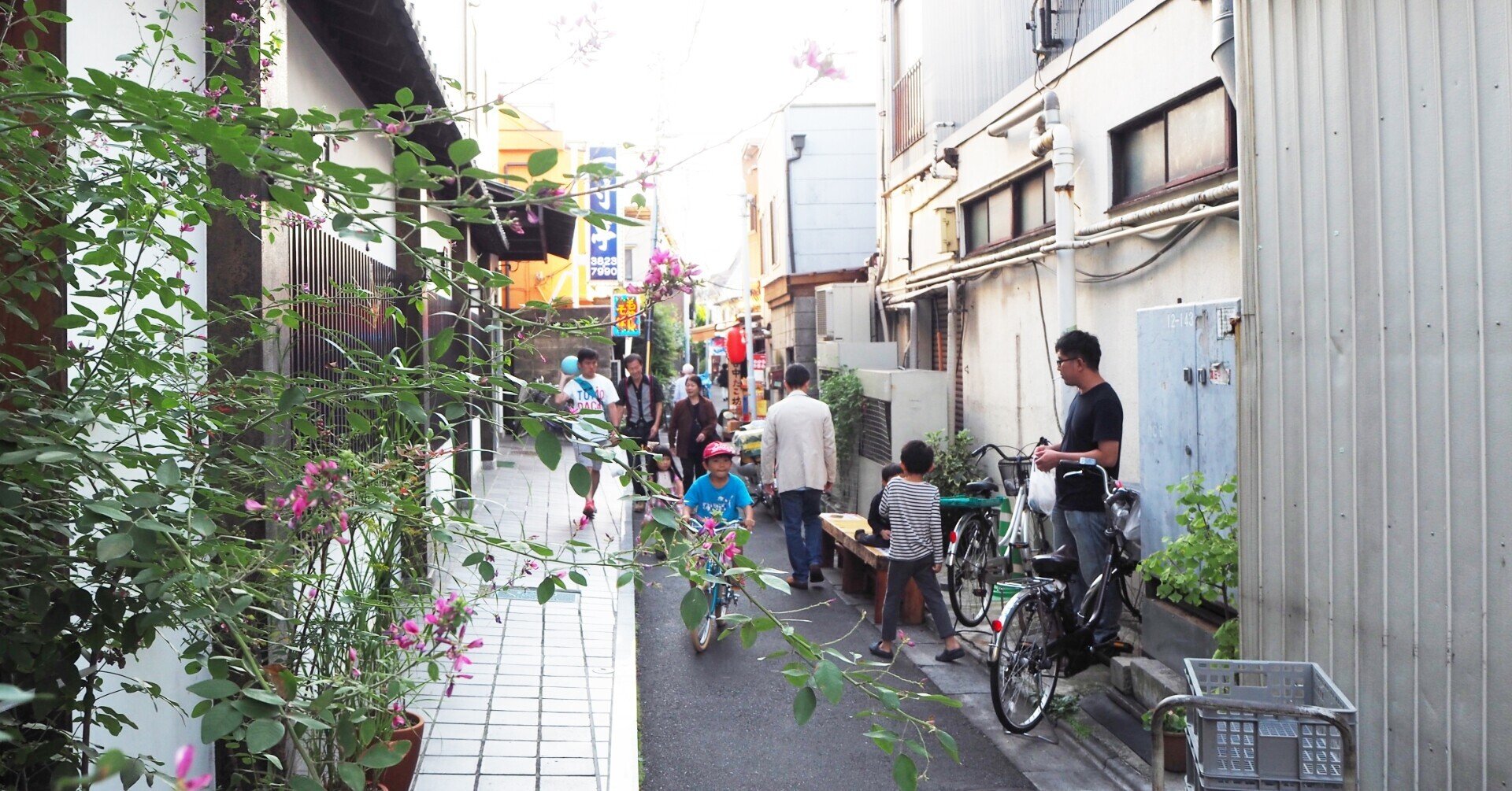 谷根千暮らしに学ぶウォーカブルシティのヒント 都市を身体で感じて思考しよう 三谷繭子 Note 谷根千暮らしに学ぶウォーカブルシティのヒント 都市を身体で感じて思考しよう 三谷繭子 Note