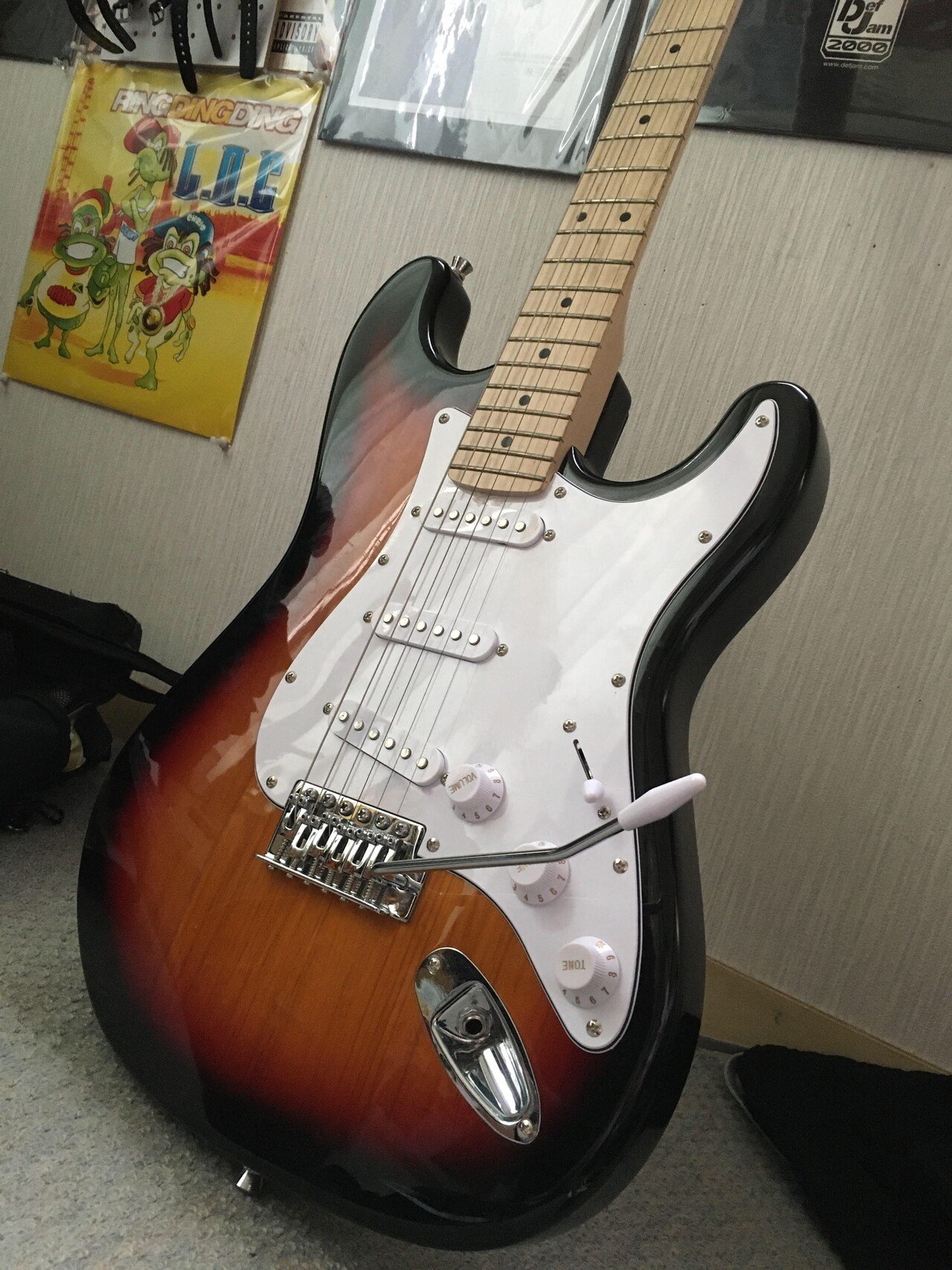 超可爱の セルダー ストラトキャスター 改造品 ジャンク エレキギター