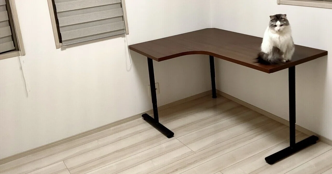 ニトリPCデスク(プレフェ)の脚の塗装｜ひまパパ