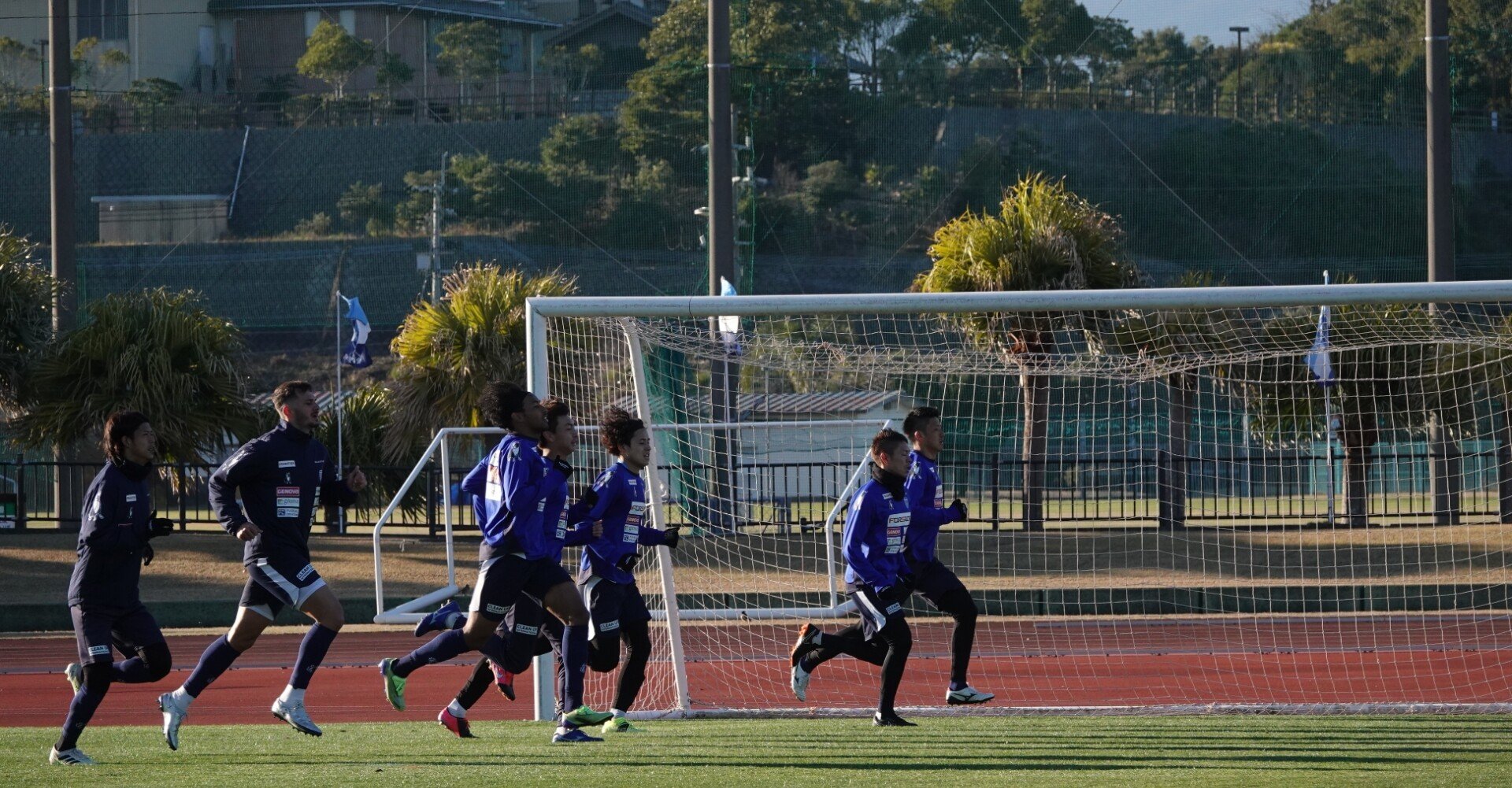 試合の様々なケースを想定して戦う準備を キャンプ2日目 横浜fc Official Note