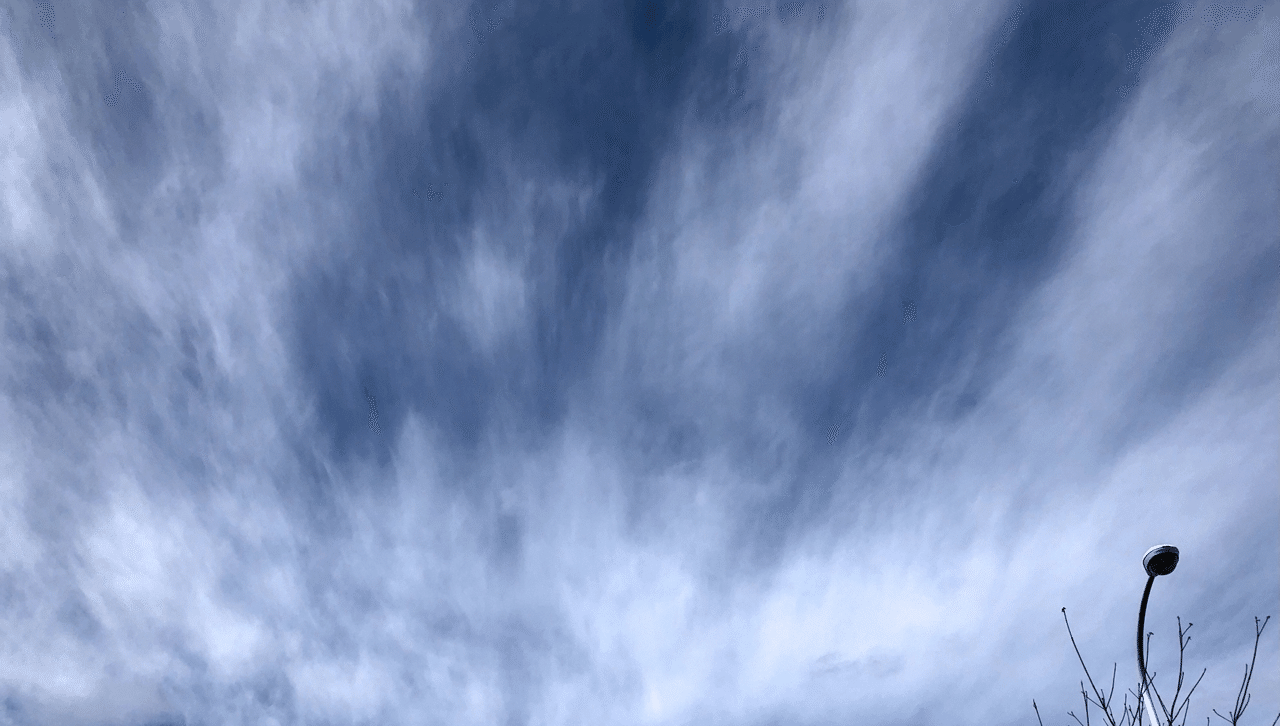 ナイアガラ花火のような雲 Chie Suzuki おうじゃ Note