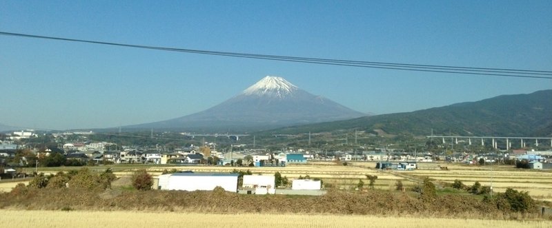 新幹線でダラダラと好きなことをしていても富士山を見逃さない方法