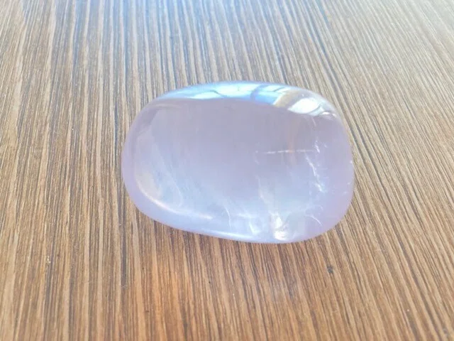 石 ピンク