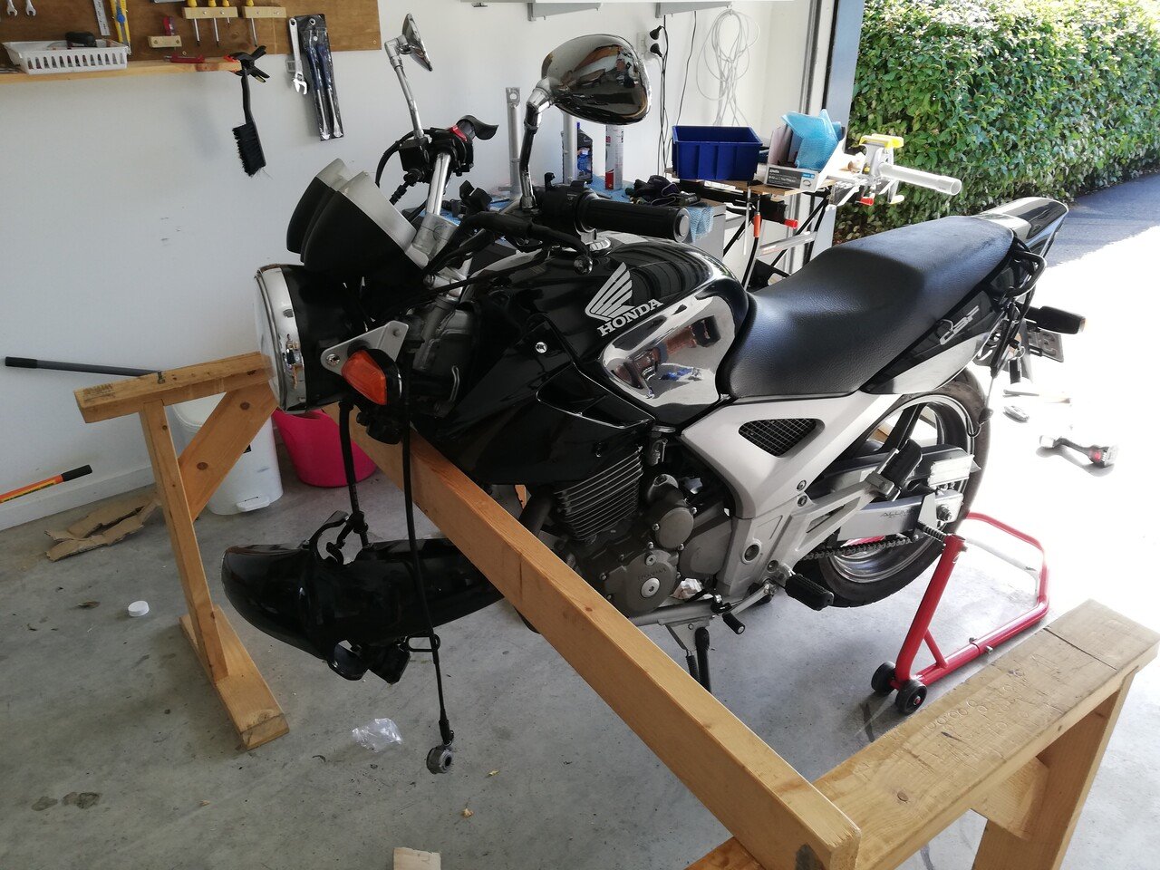 車検に落ちたバイクの整備 フロントフォークサスペンションのオーバーホール 分解編 Nz在住パイロット Ash 育児はじめました Note