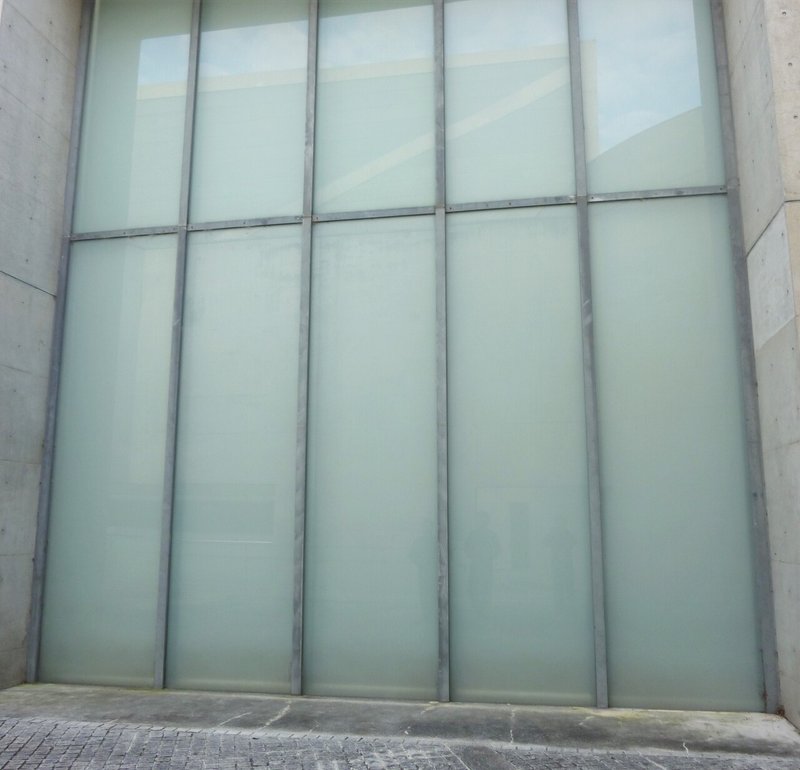 塗る亜鉛建築 狭山池博物館 塗る亜鉛 ローバル Note