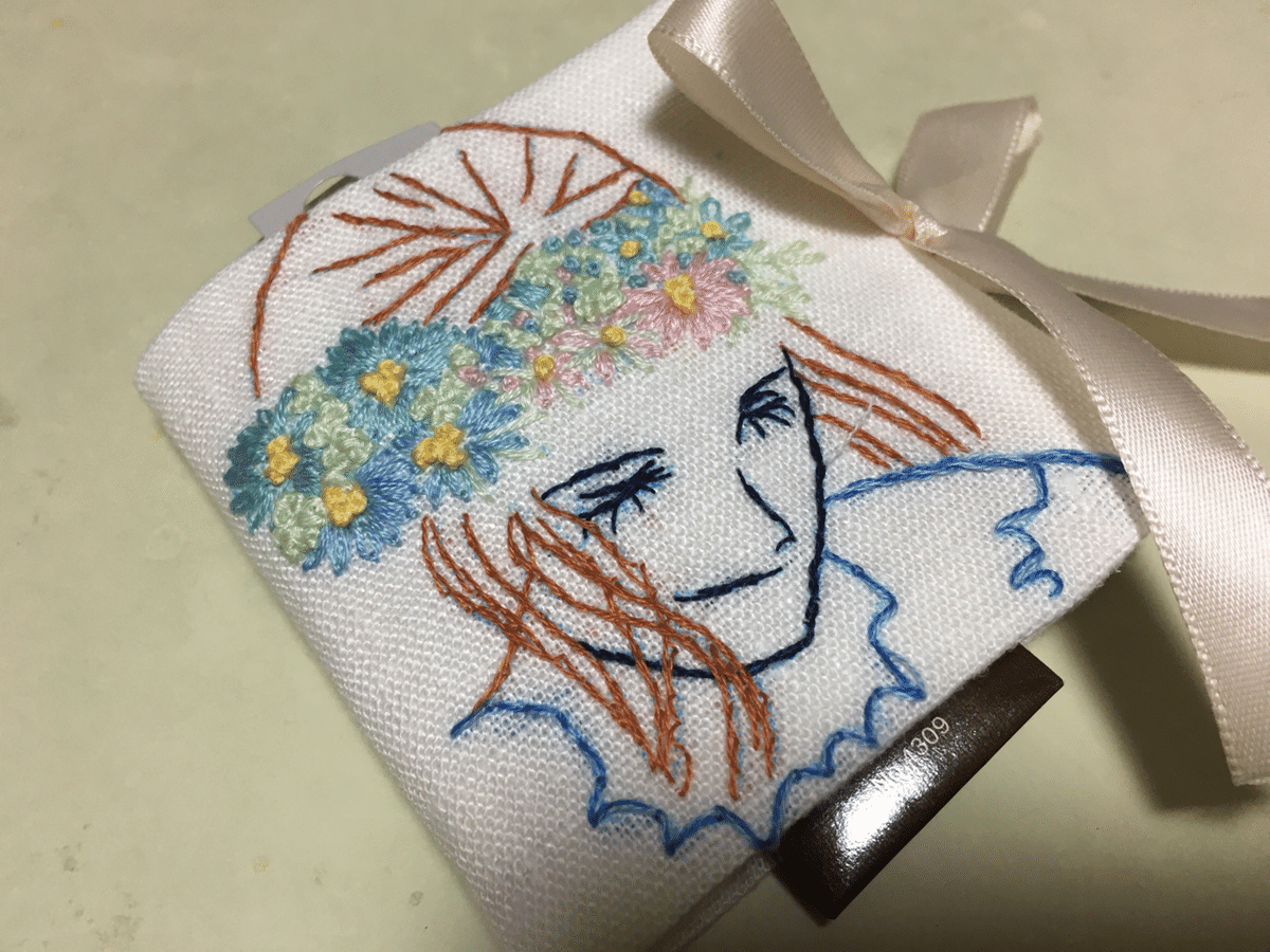 オリジナルイラストを刺繍。ニードルケースを作った｜hanami