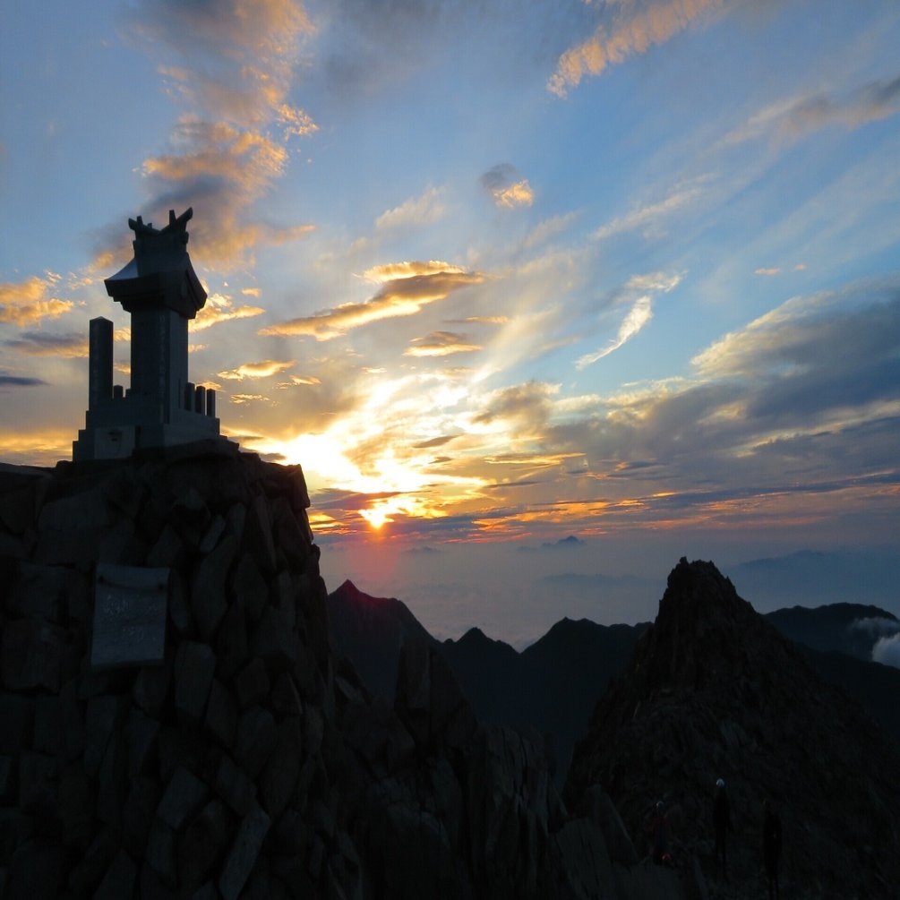 登山初心者が無謀にも夏装備で挑んだ標高3190ｍの奥穂高岳の怖さ いっせい ゴルフ 登山 農業で 健康を手に入れる Note