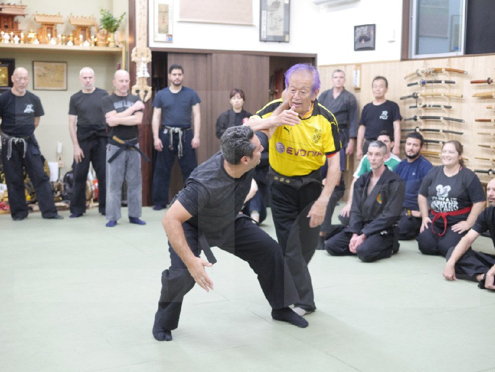 連載 初見良昭「人生、無刀捕」 第一回「弟子力、師匠力」｜コ2