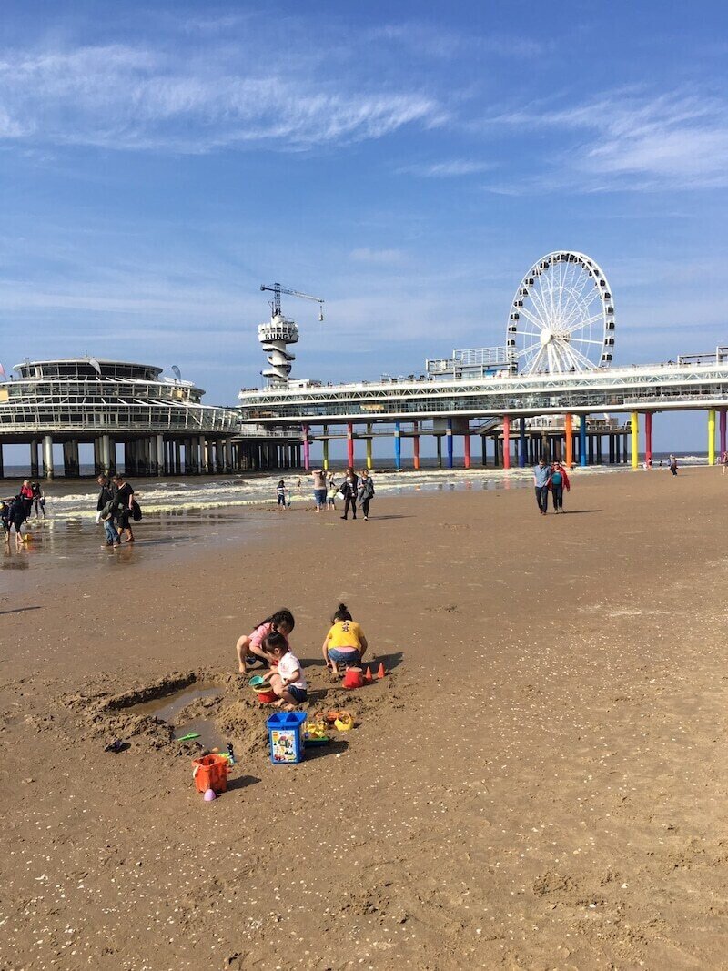 りばいばる 075 噂のスケベニンゲンビーチとオランダで初めての外食 英語できない手に職もないパパ 村上家の6姉妹 オランダ移住物語 Note りばいばる 075 噂のスケベニンゲンビーチとオランダで初めての外食 英語できない手に職もないパパ 村上家の6姉妹 オランダ移住物語 Note