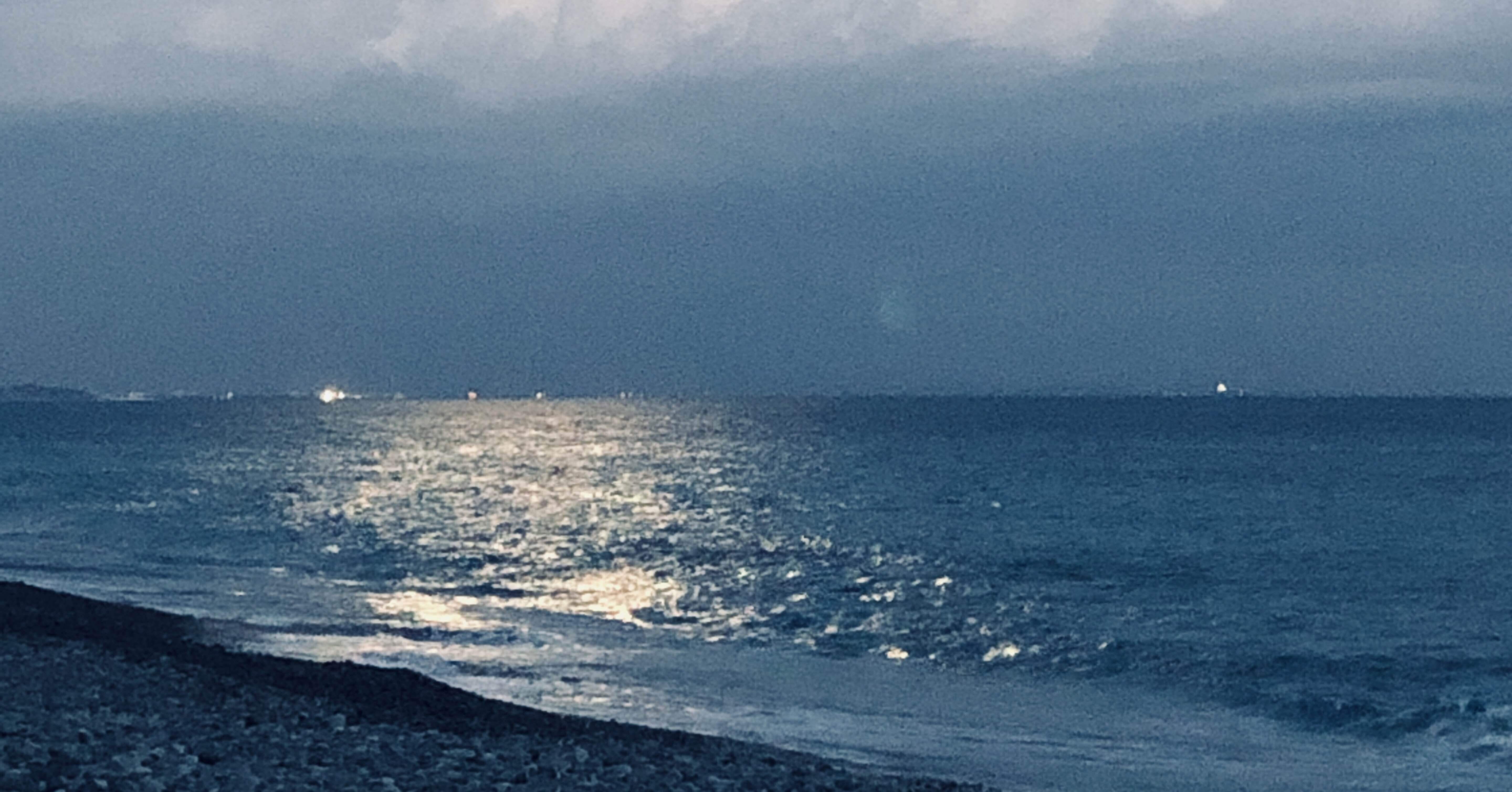 誰かの心に光が射すことを願って Chika 心の感触 Note