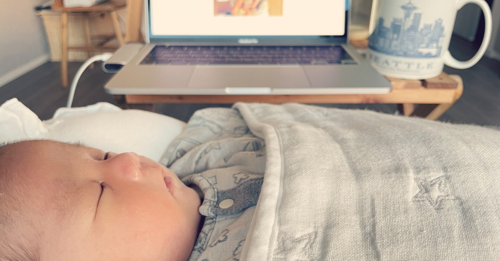 生後28日目 新生児と暮らすリアル ともや イベント空間と音楽セレクター Note