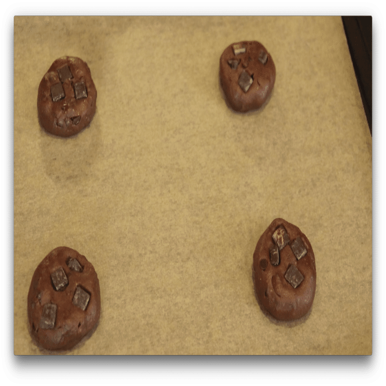 濃厚チョコチップクッキー バレンタイン にぴったり Double Chocolate Chip Cookies Raluのパティシエ講座 54 Ralu Note