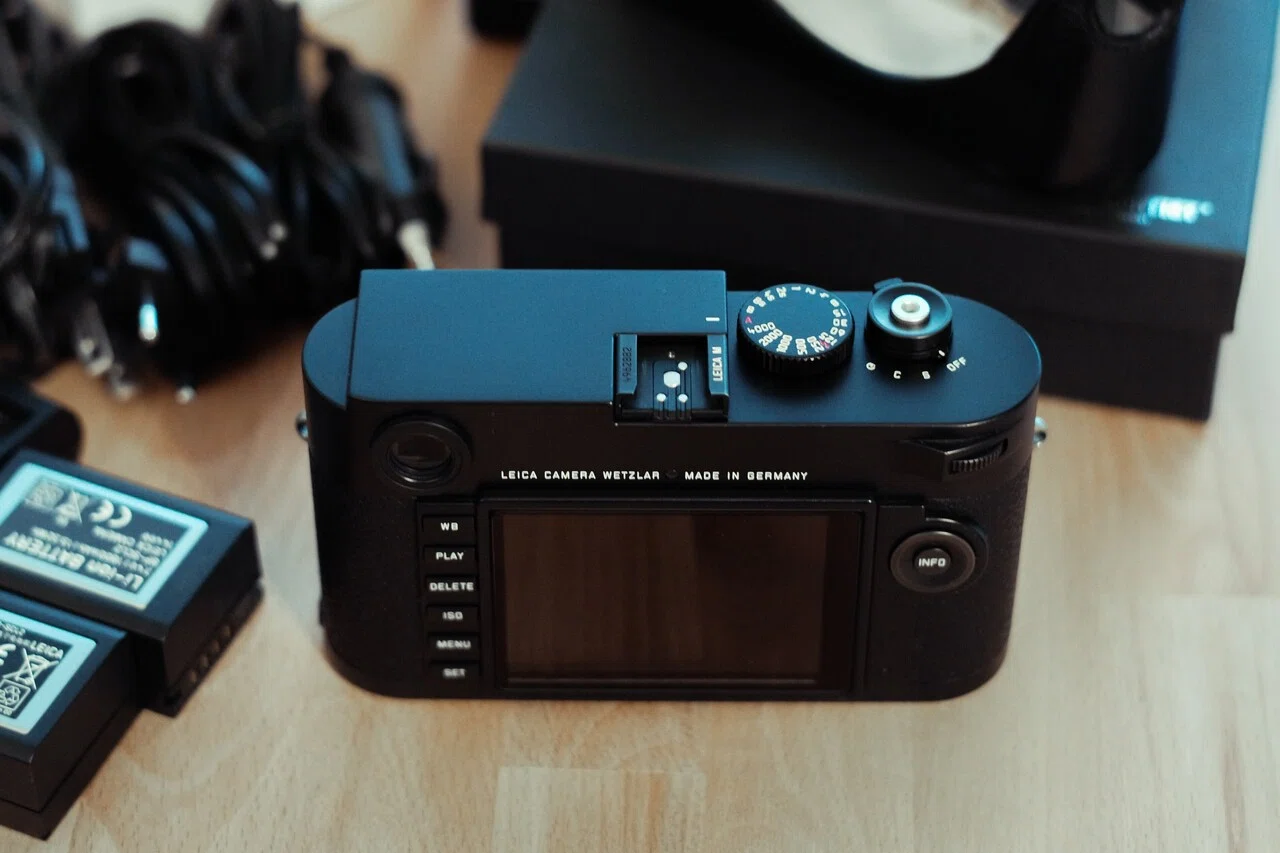 LEICA M10-D のデザイン｜キオナ