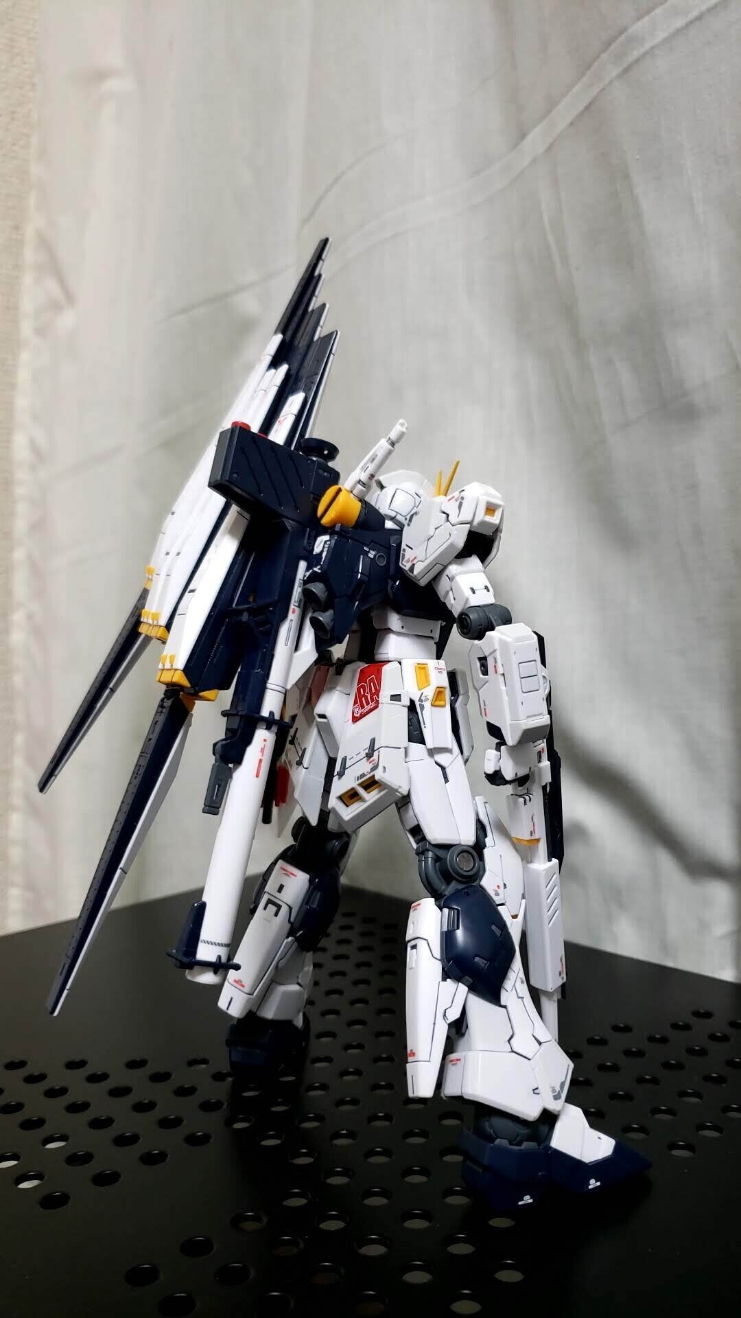 RG 1/144 νガンダム + 水転写式デカール#125 セット RGサザビー 水転写