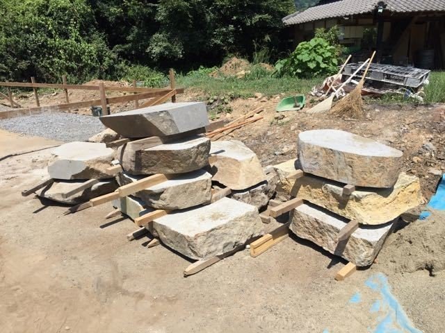 石場建ての基礎工事 16 8 16 堀 伸太 Note