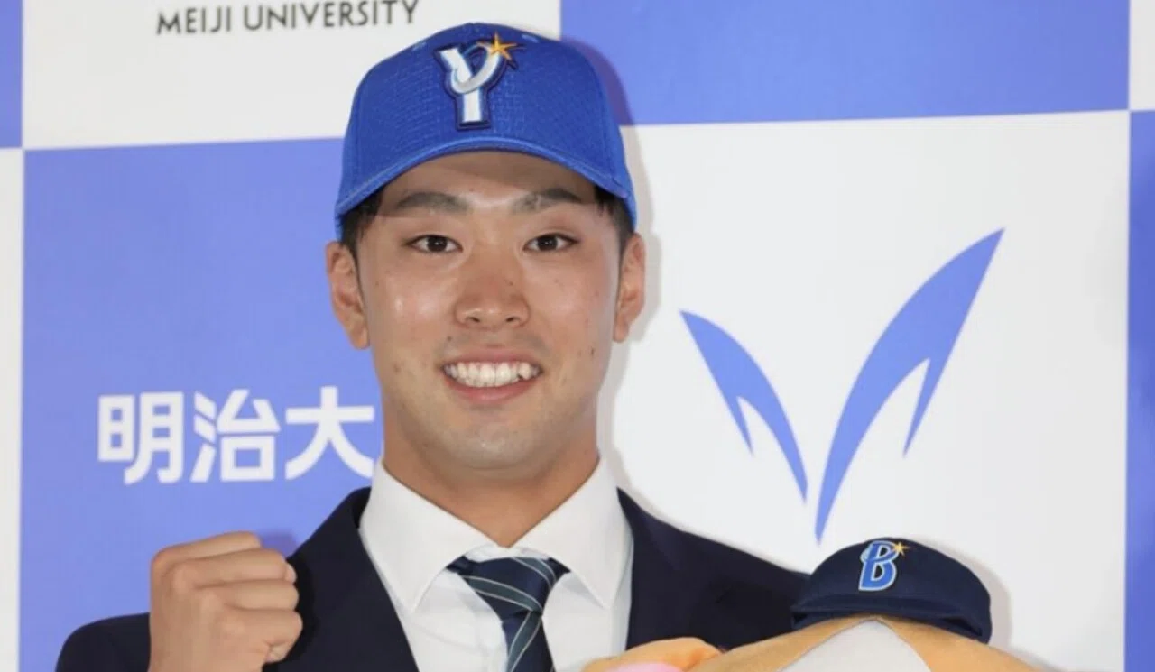 ベイスターズ2021年選手名鑑 入江大生 背番号22「カープ森下に ベイスターズ2021年選手名鑑 入江大生 背番号22「カープ森下に