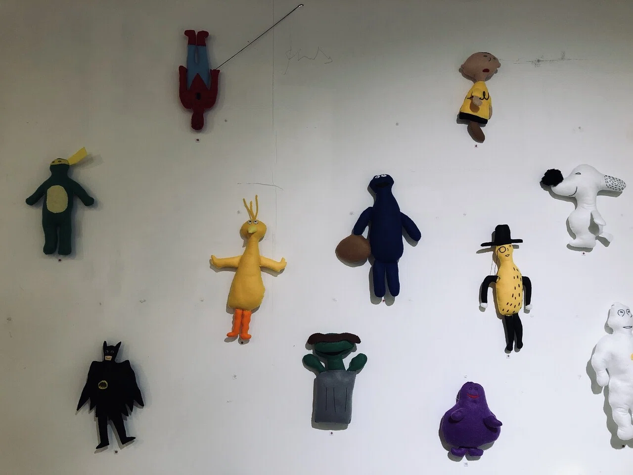 ヤツらがずらり「Yuri Hasegawa Exhibition at HIGHTIDE STORE