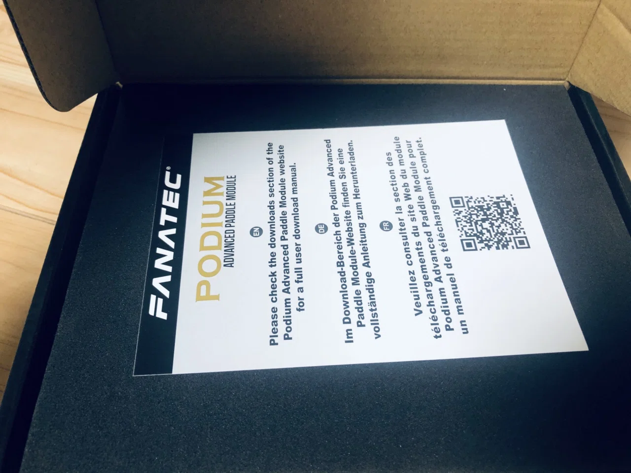 FANATEC Podium Advanced Paddle ModuleをFormula V2ステアリングに 