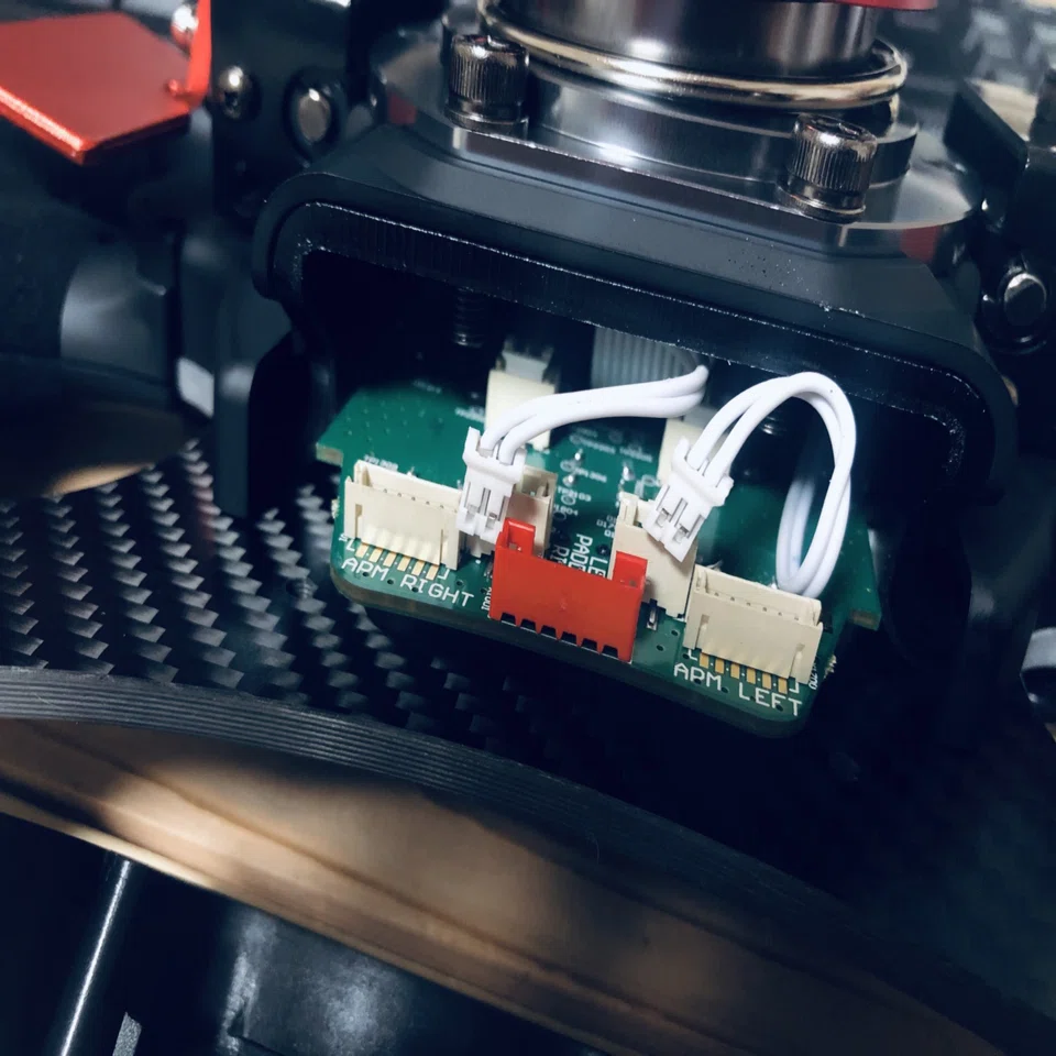 FANATEC Podium Advanced Paddle ModuleをFormula V2ステアリングに 