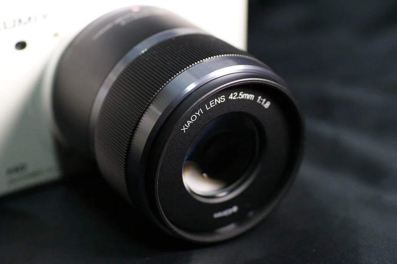 XiaoYi 42.5mmF1.8 (m4/3)が来ました｜夢望庵 / Mubou-an