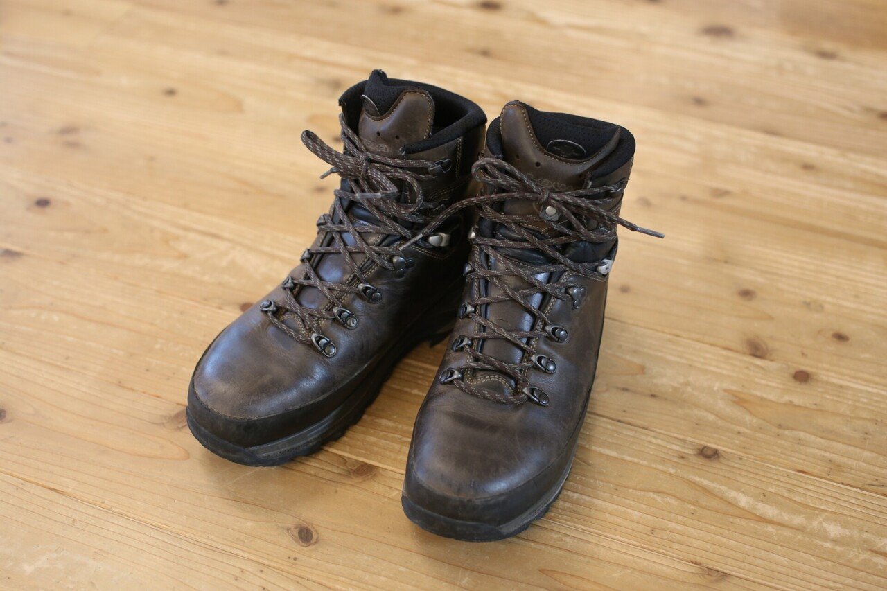 Vanさん専用 ローバー タホープロ 新しい登山靴を買いました ～LOWAのTAHOE PRO～ - やまとりにっき