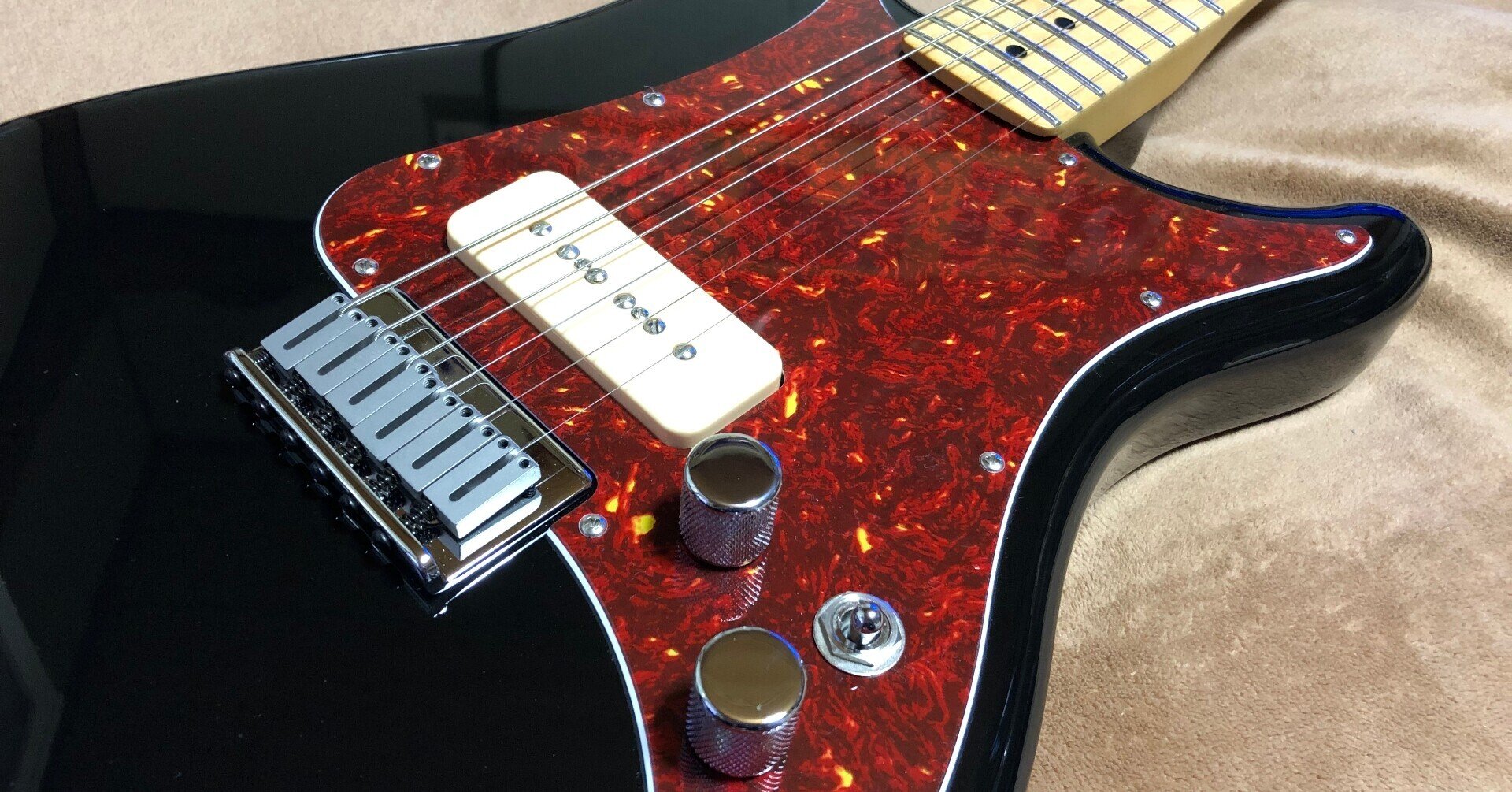 Fender 2020 Player LEAD2のReggae Master化 #コスプレ|田村六蔵 Fender 2020 Player LEAD2のReggae Master化 #コスプレ|田村六蔵