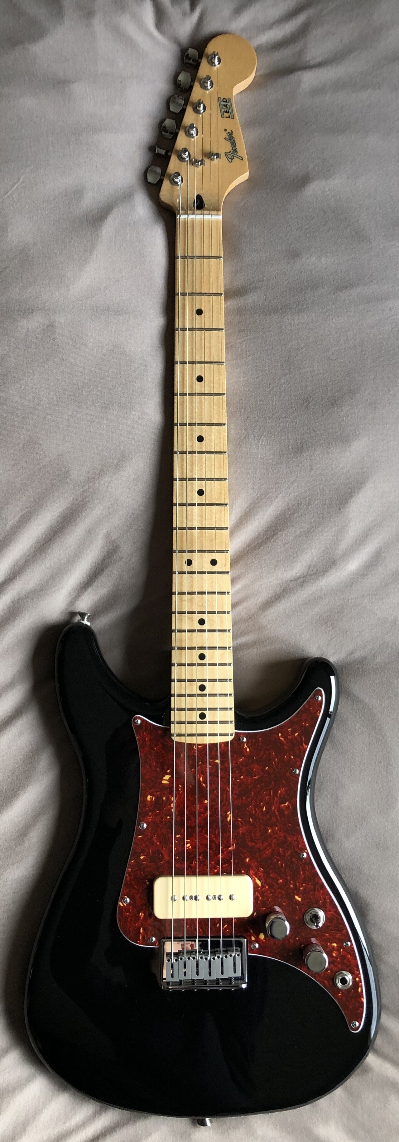 Fender 2020 Player LEAD2のReggae Master化 #コスプレ|田村六蔵 Fender 2020 Player LEAD2のReggae Master化 #コスプレ|田村六蔵