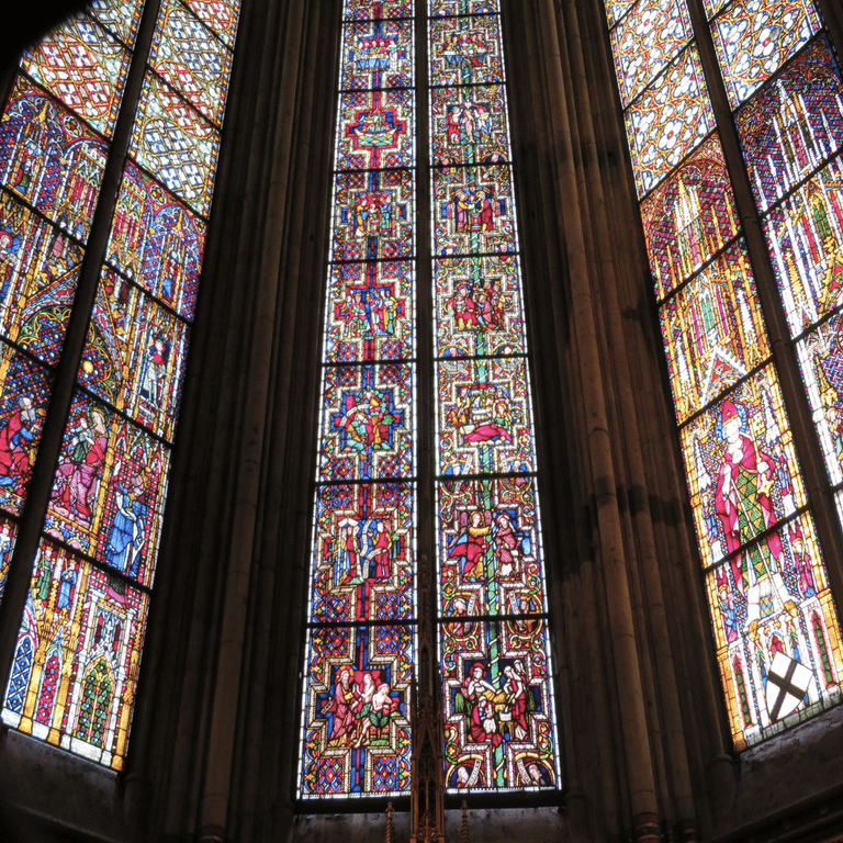 ステンドグラス in ドイツ／ケルン大聖堂｜りょうすけ / 旅するIT