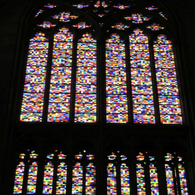 ステンドグラス in ドイツ／ケルン大聖堂｜りょうすけ / 旅するIT
