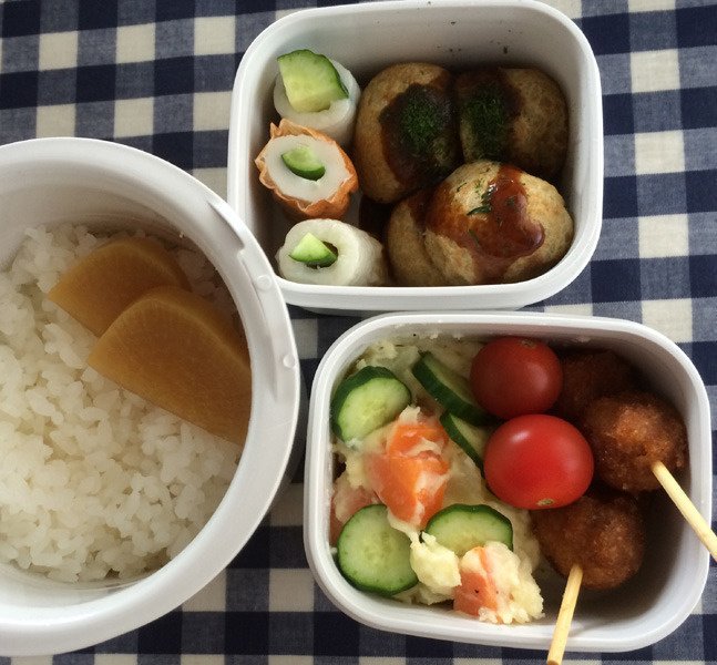 6月12日のお弁当 串カツ 冷凍総菜 ポテトサラダ たこ焼き 冷凍 ちくわきゅうり プチトマト たくあん載せご飯 ポテトサラダは好物なのでみっしり詰まってます テスト前期間なので朝練はなし 鹿野がんこ Note 6月12日のお弁当 串カツ 冷凍総菜 ポテトサラダ たこ焼き 冷凍 ちくわきゅうり プチトマト たくあん載せご飯 ポテトサラダは好物なのでみっしり詰まってます テスト前期間なので朝練はなし 鹿野がんこ Note