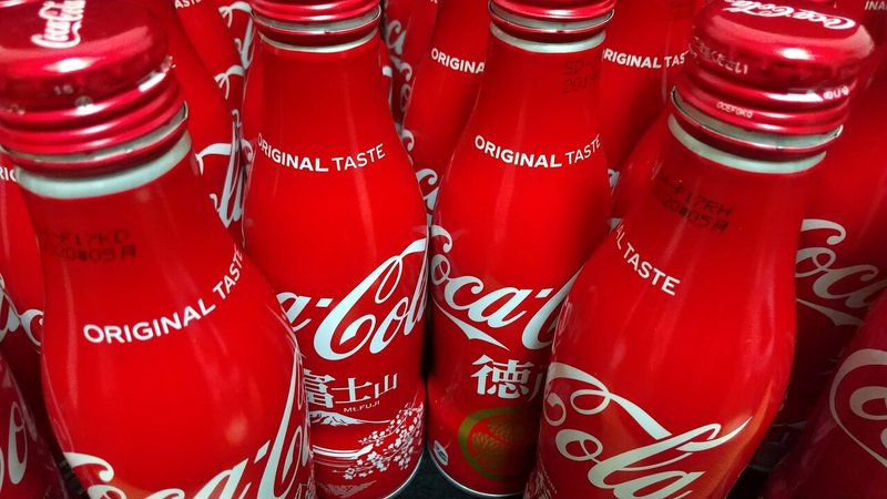 気になるあのデザイン コカ コーラの地域限定ボトルを全種類ご紹介します 雨村幸直 Note 気になるあのデザイン コカ コーラの地域限定ボトルを全種類ご紹介します 雨村幸直 Note