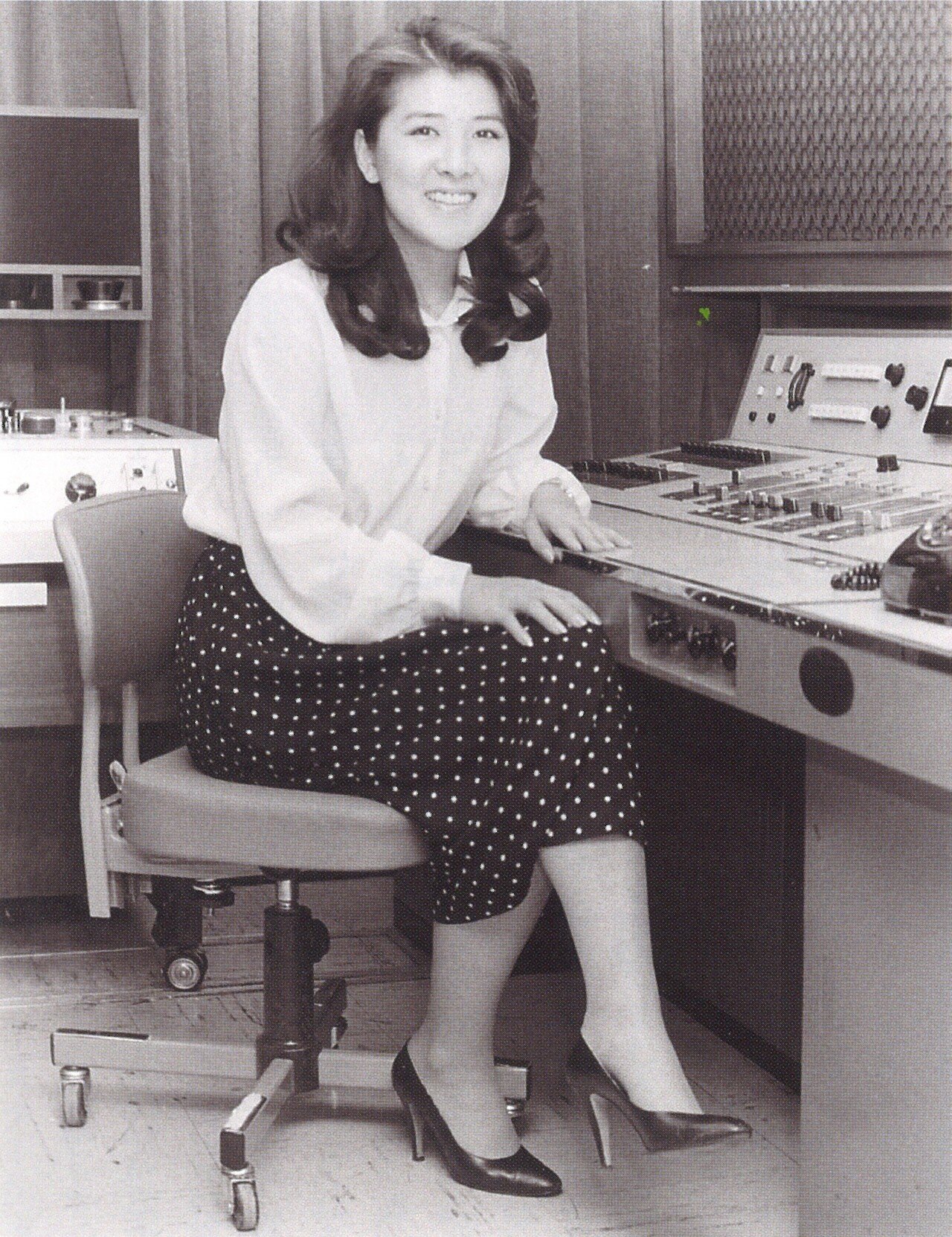 歌を演じるということ」川中美幸デビュー45周年！｜テイチク