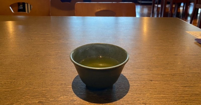 1000茶 Day337 極楽湯 和光店のレストランのお茶