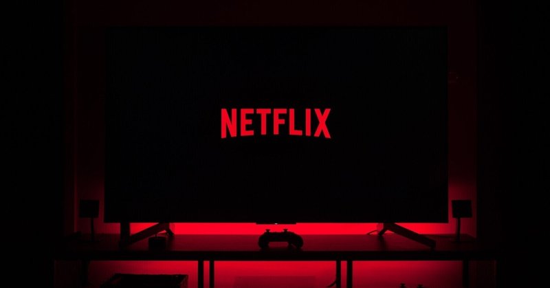 『内なる殺人者・アーロンヘルナンデス』を観た - セクシャリティ、家庭環境、慢性脳症とNetflixの狂気