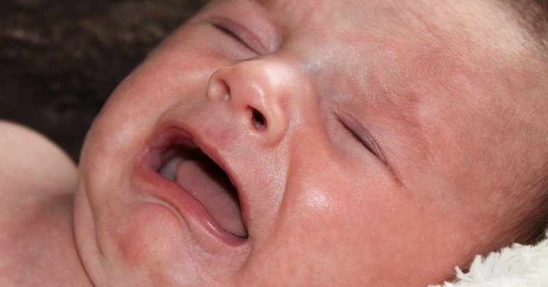 モロー反射で赤ちゃんが泣く 1児のパパが教える 赤ちゃんが泣き止む方法の知恵 Kasai Note モロー反射で赤ちゃんが泣く 1児のパパが教える 赤ちゃんが泣き止む方法の知恵 Kasai Note