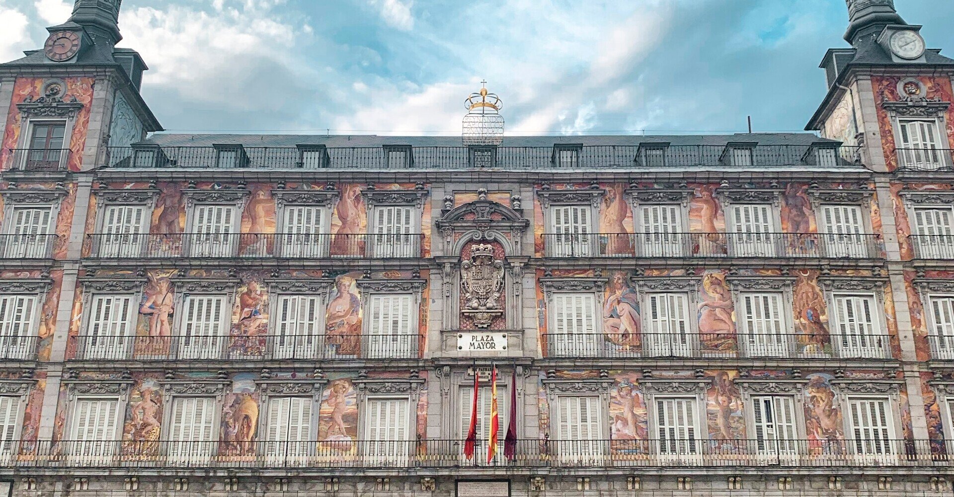 002【まにトラ】スペイン・マドリード：マヨール広場 その2｜まにー